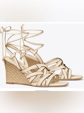 Tory Burch Women’s basket weave espadrille wedges 10